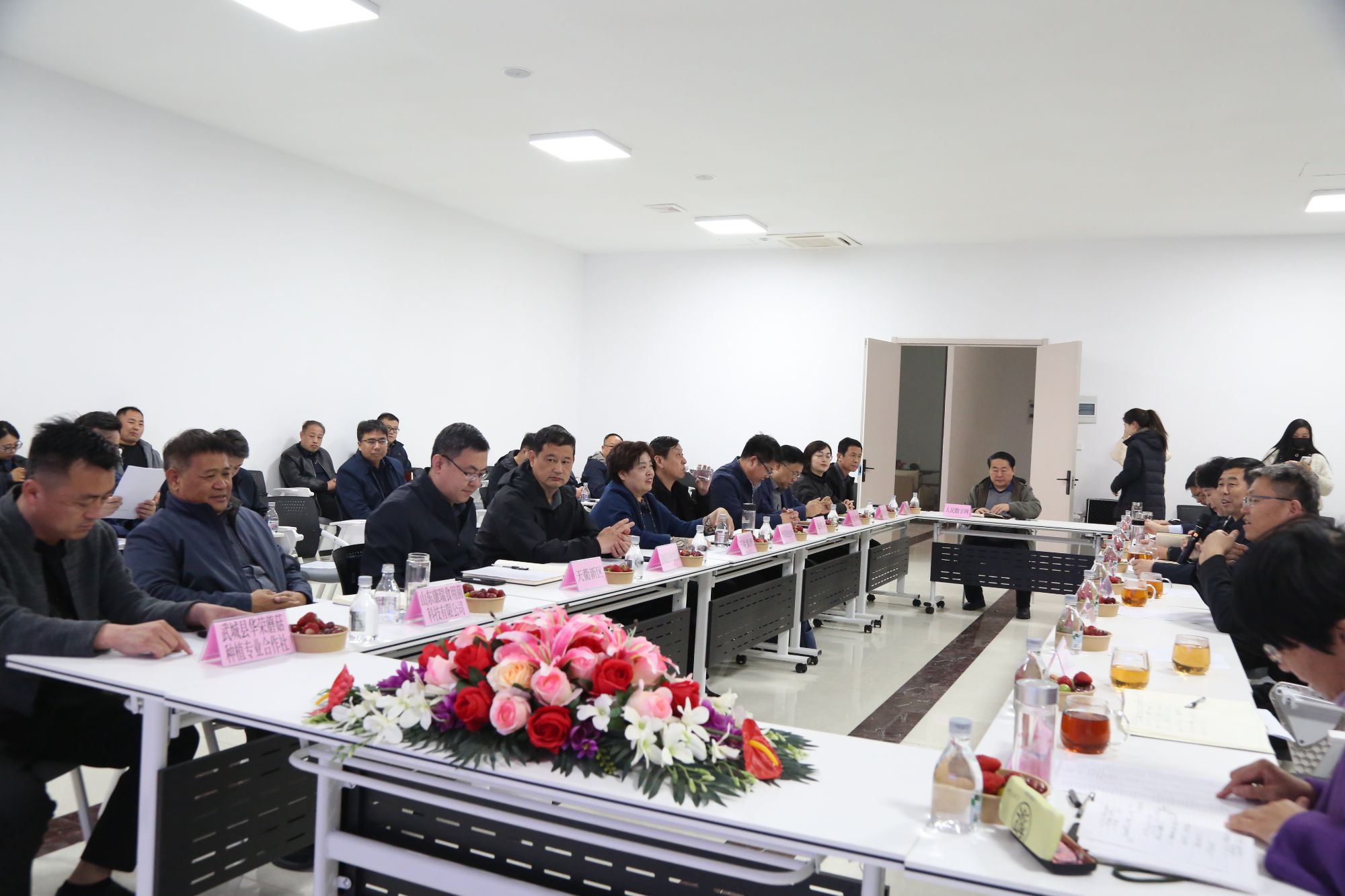 德州市推進食用菌智慧化發(fā)展座談會在沃克集團隆重舉行